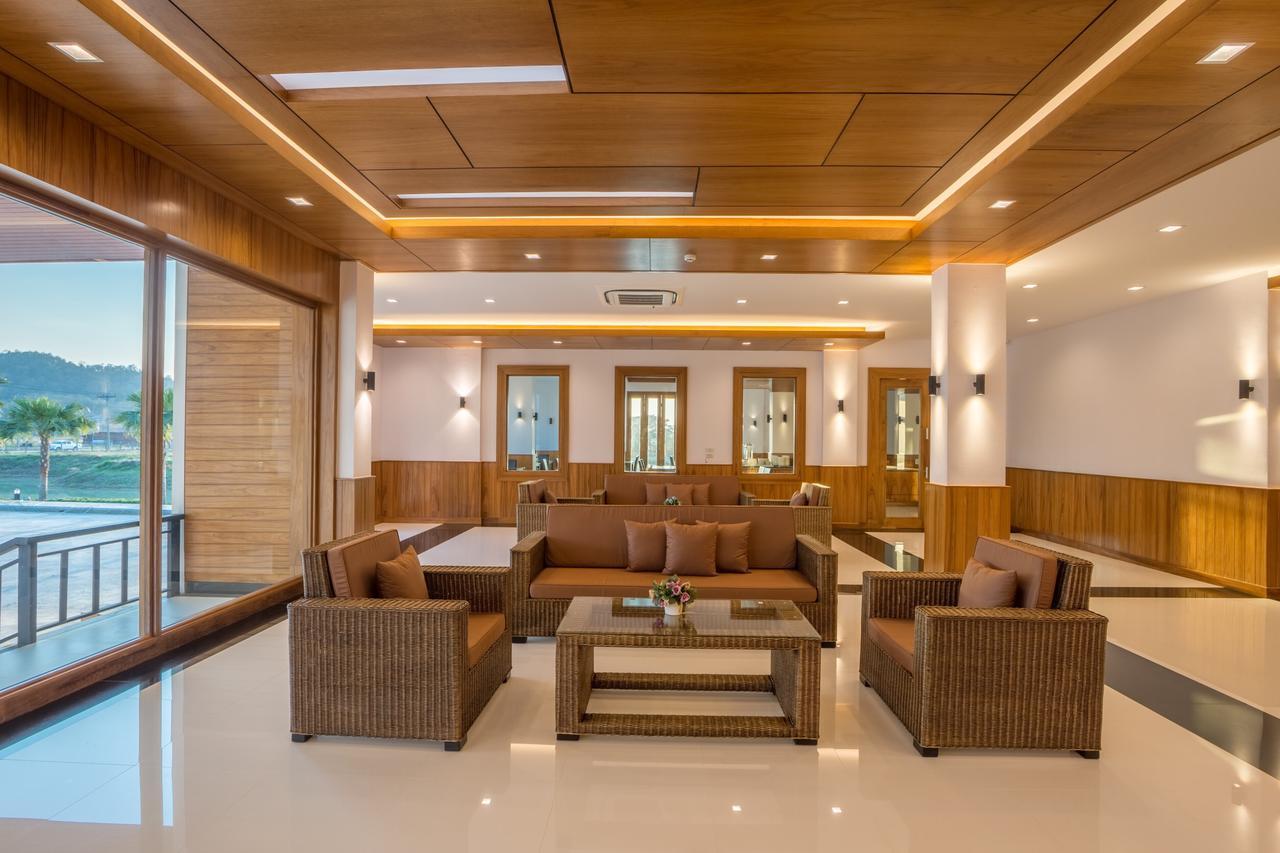 Sann View Hotel Thoeng Ngoại thất bức ảnh