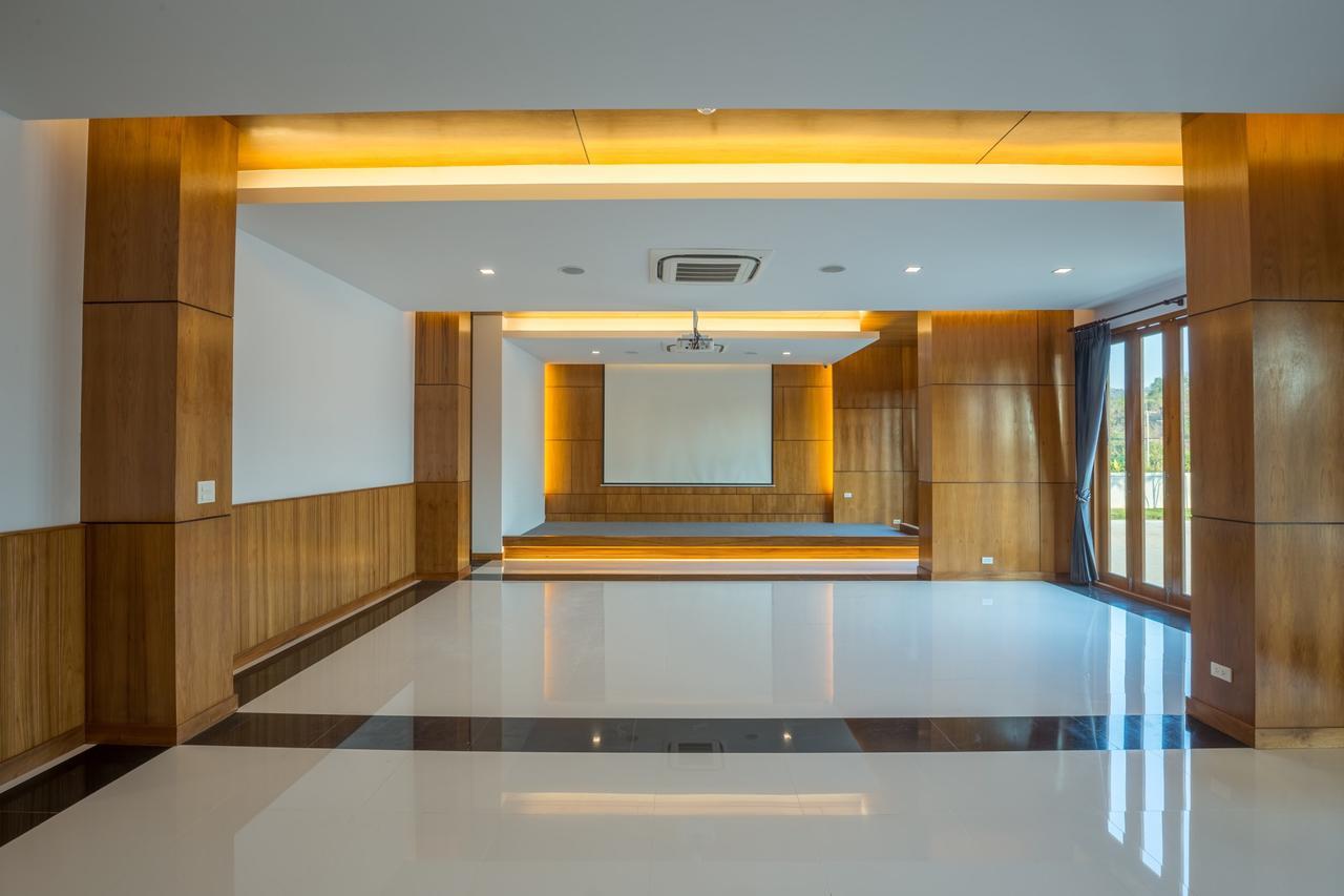 Sann View Hotel Thoeng Ngoại thất bức ảnh